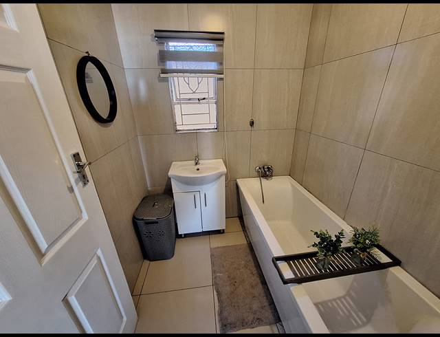 3 BEDROOM HOUSE FOR SALE IN VANDERBIJLPARK SE 6